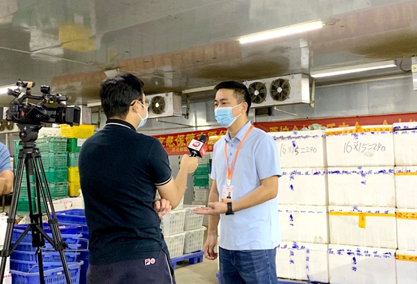 1、高坤凌接受媒體采訪_副本.jpg
