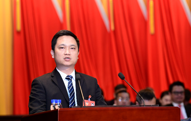市政協委員、民進市委會委員唐永辛代表民進中山市委會作大會發言.jpg