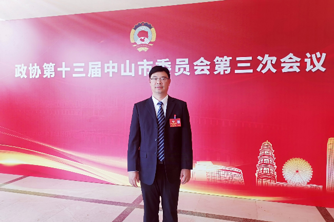 賀琳.jpg
