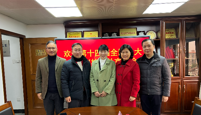 歡送會(huì)后合影留念.jpg